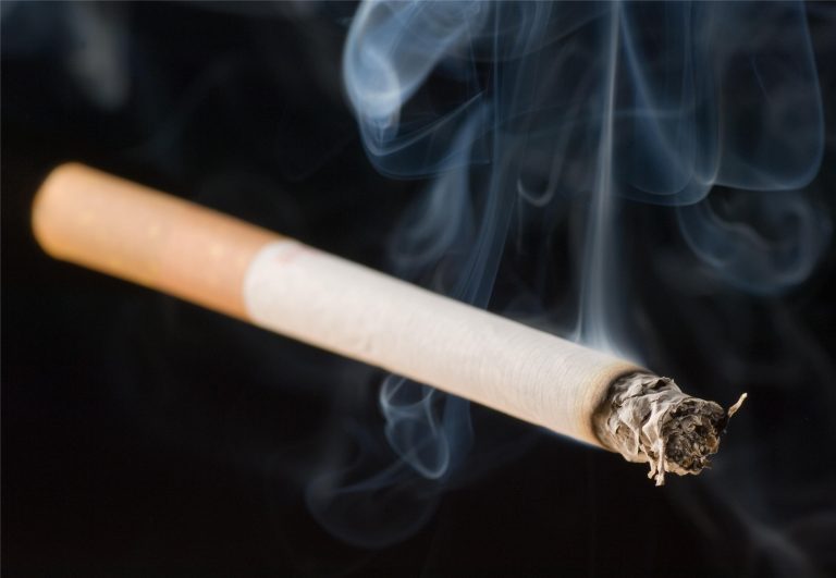 Sigara Estetik Cerrahi Ameliyatları Nasıl Etkiler?